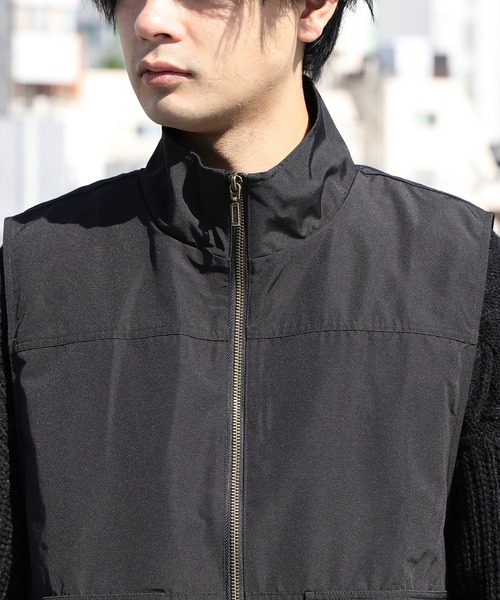 ８(eight)（エイト）の「スタンドカラーベスト（ベスト・メンズ・オリーブ/ホワイト/ブラック・MEDIUM/LARGE）」の11枚目の写真