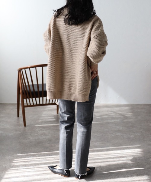 amini(アミニ)の「【セットアップ対応商品】サイドスリット鹿の子トップス(ニット/セーター・レディース・グレー/テラコッタ/ブラック/ベージュ・MEDIUM)」の21枚目の写真