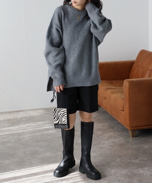amini(アミニ)の「【セットアップ対応商品】サイドスリット鹿の子トップス(ニット/セーター・レディース・グレー/テラコッタ/ブラック/ベージュ・MEDIUM)」の7枚目の写真