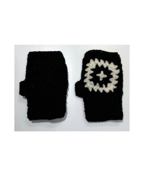 niche.（ニッチ）の「MacMahon Knitting Mills/マクマホンニッティングミルズ Hand Warmer-Crochet F23-igk-20（手袋・メンズ・ブラック系その他/ブラック系その他2/ベージュ・F）」の4枚目の写真