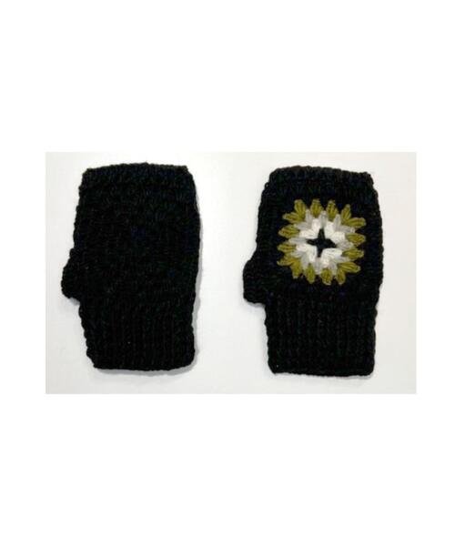 niche.（ニッチ）の「MacMahon Knitting Mills/マクマホンニッティングミルズ Hand Warmer-Crochet F23-igk-20（手袋・メンズ・ブラック系その他/ブラック系その他2/ベージュ・F）」の6枚目の写真