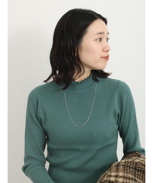 Samansa Mos2 blue（サマンサモスモスブルー）の「フリル衿リブニットプルオーバー（ニット/セーター・レディース・キナリ/グリーン/ブラック・F）」の6枚目の写真
