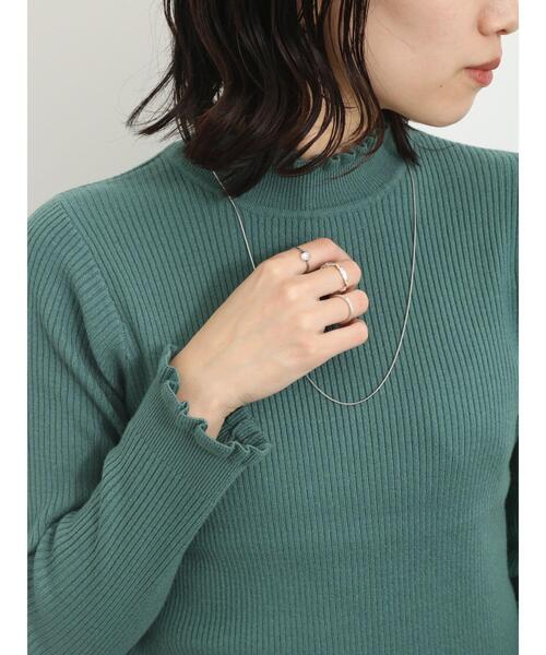Samansa Mos2 blue（サマンサモスモスブルー）の「フリル衿リブニットプルオーバー（ニット/セーター・レディース・キナリ/グリーン/ブラック・F）」の15枚目の写真