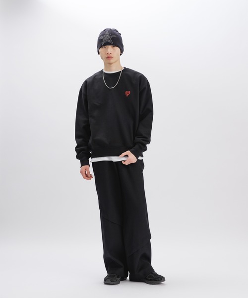 ANDERSSON BELL(アンダースンベル)の「Andersson Bell/アンダーソンベル UNISEX ADSB HEART SWEATSHIRTS スウェット トレーナー(スウェット・メンズ・グレー/レッド/ブラック・M/S/L)」の12枚目の写真