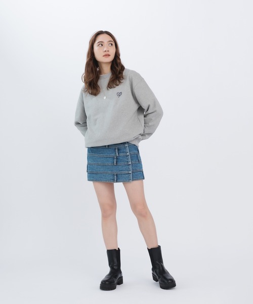 ANDERSSON BELL(アンダースンベル)の「Andersson Bell/アンダーソンベル UNISEX ADSB HEART SWEATSHIRTS スウェット トレーナー(スウェット・メンズ・グレー/レッド/ブラック・M/S/L)」の16枚目の写真