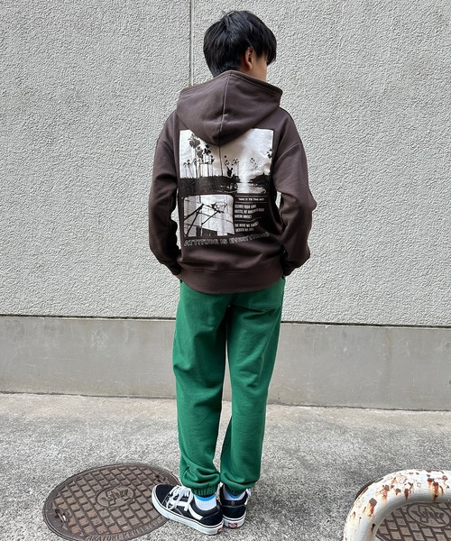 GLAZOS(グラソス)の「【大人向けサイズあり】【あったか】裏起毛・バックフォトプリントパーカー(その他トップス・キッズ・ネイビー/パープル/グリーン/チャコールグレー・140cm/170cm/150cm/160cm)」の17枚目の写真