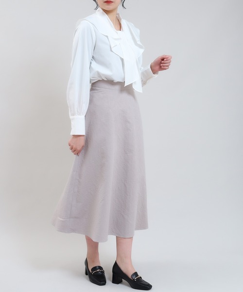 TRUDEA（トルディア）の「ジャガードロングフレアスカート（スカート・レディース・ネイビー/グレイッシュベージュ/アイボリー・LARGE/MEDIUM）」の14枚目の写真