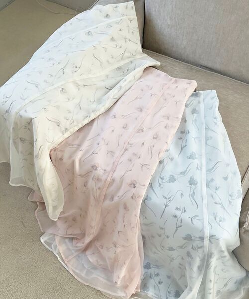 MAJESTIC LEGON(マジェスティックレゴン)の「Sweetフラワースカート(スカート・レディース・ピンク系その他2/グレー系その他/ブルー系その他2・SMALL/MEDIUM)」の2枚目の写真