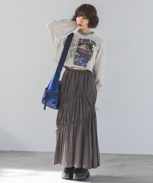 PAGEBOY(ページボーイ)の「アシメティアードスカート(スカート・レディース・チャコールグレー/ブルー/ホワイト・FREE)」の9枚目の写真