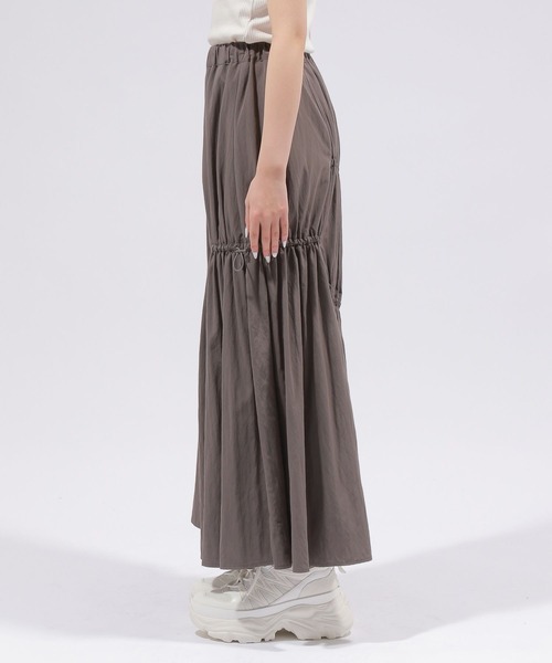 PAGEBOY(ページボーイ)の「アシメティアードスカート(スカート・レディース・チャコールグレー/ブルー/ホワイト・FREE)」の13枚目の写真