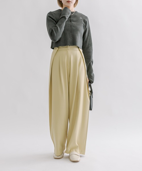 mline（エムライン）の「[mline]ウエストボタンスラックスパンツ（スラックス・レディース・イエロー/アイボリー/チャコールグレー・1/2）」の7枚目の写真