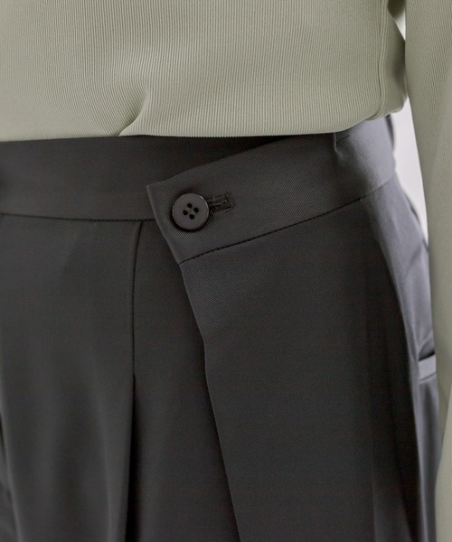 mline（エムライン）の「[mline]ウエストボタンスラックスパンツ（スラックス・レディース・イエロー/アイボリー/チャコールグレー・1/2）」の22枚目の写真