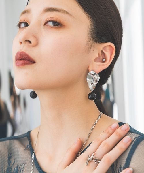 JEANASIS(ジーナシス)の「【WEB・一部店舗限定】Squiggly Pierce 102431(ピアス(両耳用)・レディース・シルバー系その他/ゴールド系その他・FREE)」の2枚目の写真