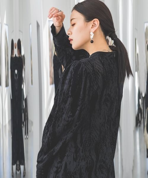 JEANASIS(ジーナシス)の「【WEB・一部店舗限定】Squiggly Pierce 102431(ピアス(両耳用)・レディース・シルバー系その他/ゴールド系その他・FREE)」の4枚目の写真
