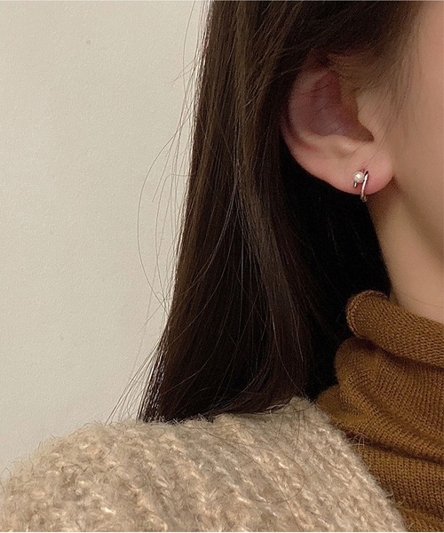 LA VORAGINE（ラ ヴォラジネ）の「アレルギー対応エコパールピアス（ピアス（両耳用）・レディース・ゴールド/シルバー・FREE）」の4枚目の写真