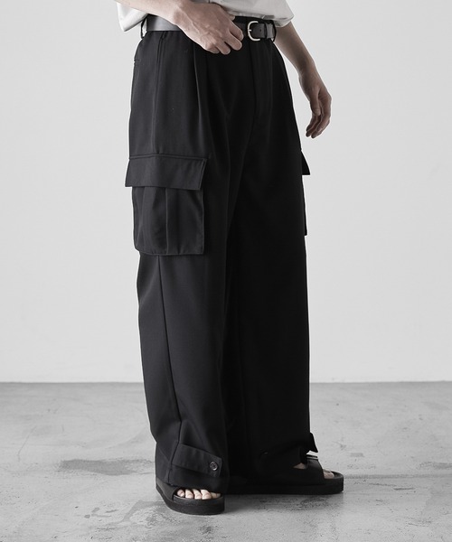 RUUBON（ルーボン）の「【RUUBON】TR 2tuck cargo pants / TR 2タックカーゴパンツ（カーゴパンツ・メンズ・カーキ/ブラック・L/M/S）」の10枚目の写真