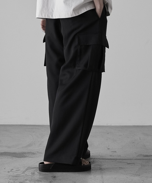 RUUBON（ルーボン）の「【RUUBON】TR 2tuck cargo pants / TR 2タックカーゴパンツ（カーゴパンツ・メンズ・カーキ/ブラック・L/M/S）」の17枚目の写真