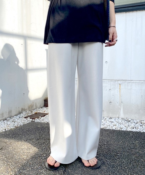 SHENERY（シーナリー）の「ダブルクロスワイドパンツ（その他パンツ・レディース・ブラック/ライトグレー/ベージュ・38/36/34/40）」の18枚目の写真