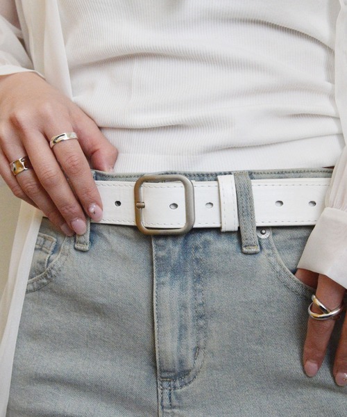 styiro（スタイロ）の「【累計販売数1万本突破！】選べる17展開 艶・マットゴールド シルバーミディアムレザーベルト オフィス 休日（ベルト・レディース・ブラック系2/ブラック系1/ブラウン系2/ホワイト系2/ホワイト系1/ベージュ系1/ベージュ系2/ブラウン系1/イエロー系2/ブラウン系3/ベージュ系3/ブラック系3/ホワイト系3/ベージュ系4/ブラック系4/ブラウン系4/ホワイト系4・FREE）」の4枚目の写真