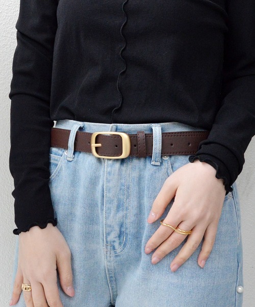 styiro（スタイロ）の「【累計販売数1万本突破！】選べる17展開 艶・マットゴールド シルバーミディアムレザーベルト オフィス 休日（ベルト・レディース・ブラック系2/ブラック系1/ブラウン系2/ホワイト系2/ホワイト系1/ベージュ系1/ベージュ系2/ブラウン系1/イエロー系2/ブラウン系3/ベージュ系3/ブラック系3/ホワイト系3/ベージュ系4/ブラック系4/ブラウン系4/ホワイト系4・FREE）」の10枚目の写真