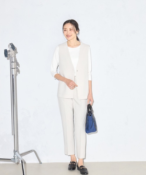 A/C DESIGN BY ALPHA CUBIC（エーシーデザインバイアルファキュービック）の「【セットアップ対応】ストレッチジレ（ノーカラージャケット・レディース・ベージュ/ネイビー・13号/9号/11号）」の3枚目の写真