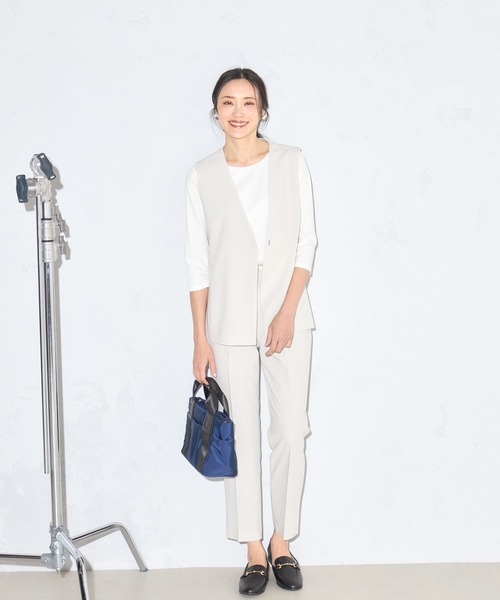 A/C DESIGN BY ALPHA CUBIC（エーシーデザインバイアルファキュービック）の「【セットアップ対応】ストレッチジレ（ノーカラージャケット・レディース・ベージュ/ネイビー・13号/9号/11号）」の5枚目の写真