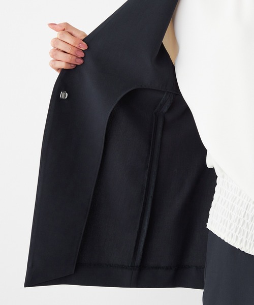 A/C DESIGN BY ALPHA CUBIC（エーシーデザインバイアルファキュービック）の「【セットアップ対応】ストレッチジレ（ノーカラージャケット・レディース・ベージュ/ネイビー・13号/9号/11号）」の21枚目の写真