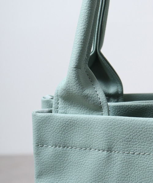 ROOTOTE(ルートート)の「ROOTOTE チューブ合皮トート(トートバッグ・メンズ・ブルー/シルバー/ブラック/ホワイト系/ピンクゴールド/グリーン系その他・FREE)」の16枚目の写真
