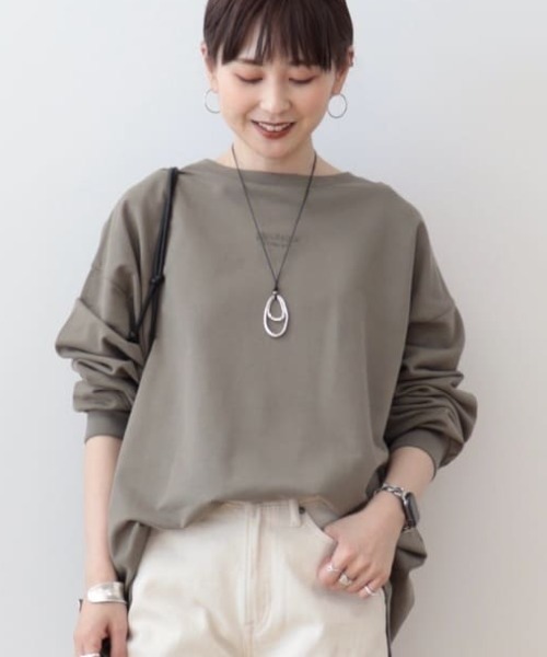 AMERICAN HOLIC(アメリカンホリック)の「刺繍ロゴミニ裏毛ボートネックチュニック(チュニック・レディース・オフホワイト/その他7/カーキ・M/L)」の3枚目の写真