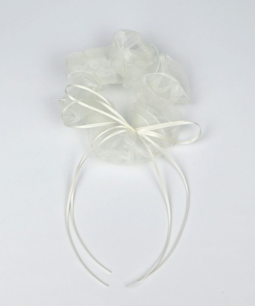 CEMONEMO（セモネモ）の「オーガンジー リボン シュシュ（シュシュ・レディース・オレンジ/ブラック/アイボリー/シルバー・FREE）」の5枚目の写真