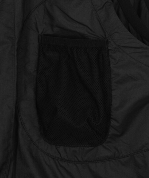 DAIWA PIER39（ダイワピア39）の「DAIWA PIER39 | TECH REVERSIBLE WIND SHIELD VEST WOMEN（その他アウター・レディース・ベージュ/ブラック・F）」の10枚目の写真