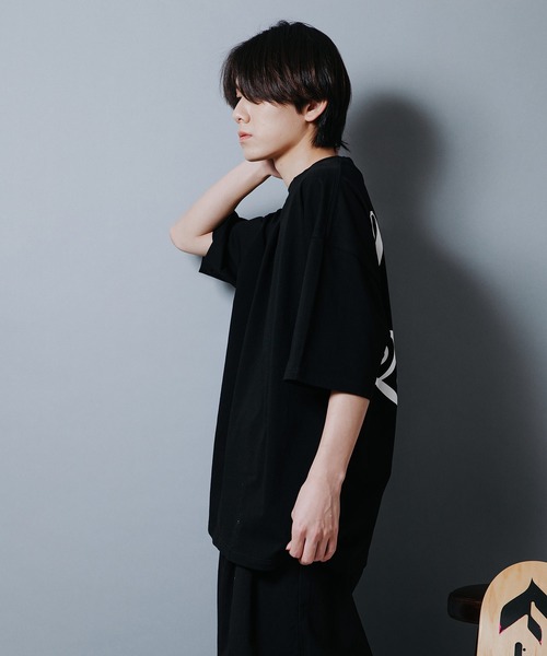 SAVIER（サビアー）の「【SAVIER/サビアー】オーバーサイズ　バックプリントTシャツ（Tシャツ/カットソー・メンズ・ホワイト/スミクロ・LARGE/MEDIUM）」の15枚目の写真