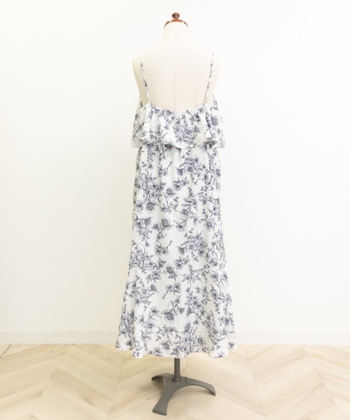 CLETTE(クレット)の「レイヤード風キャミワンピース(ワンピース・レディース・グレー/ブラック・LL/3L/4L)」の3枚目の写真