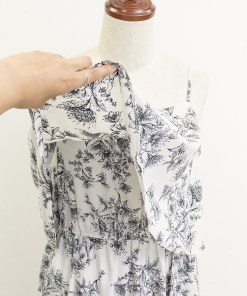 CLETTE(クレット)の「レイヤード風キャミワンピース(ワンピース・レディース・グレー/ブラック・LL/3L/4L)」の4枚目の写真