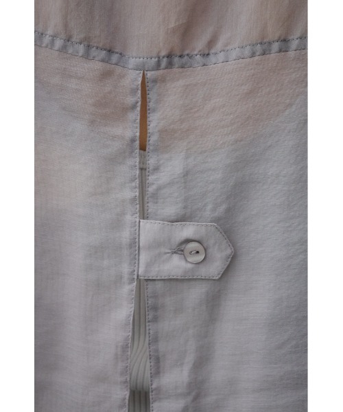 AZUL by moussy（アズールバイマウジー）の「バックスリットシアーオーバーシャツ（シャツ/ブラウス・レディース・ホワイト系その他/ブラウン/ライトブルー/ブラック/グレー/オフホワイト・FREE）」の20枚目の写真