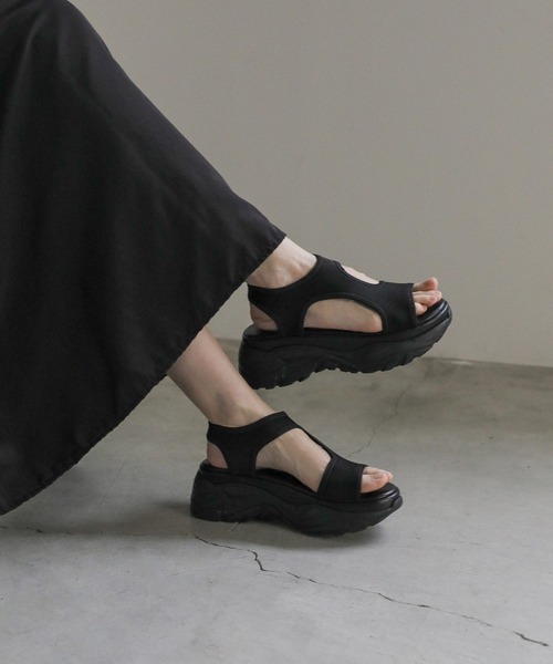 select MOCA（セレクトモカ）の「スニーカーサンダル（サンダル・レディース・ブラック/オフホワイト・SMALL/MEDIUM/LARGE）」の21枚目の写真