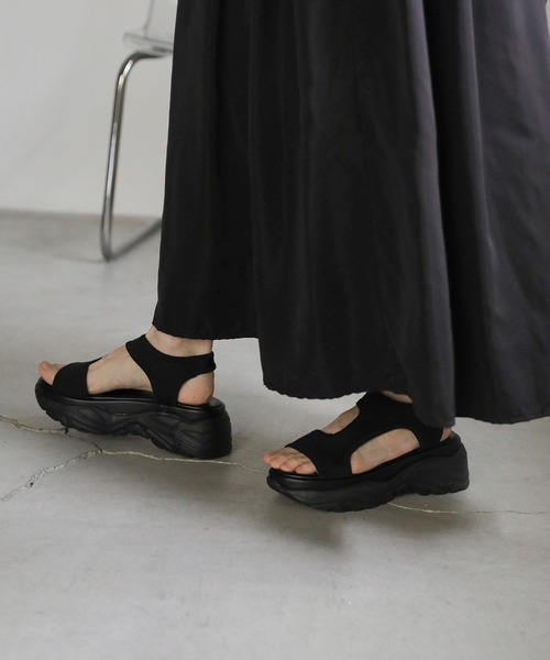 select MOCA（セレクトモカ）の「スニーカーサンダル（サンダル・レディース・ブラック/オフホワイト・SMALL/MEDIUM/LARGE）」の15枚目の写真