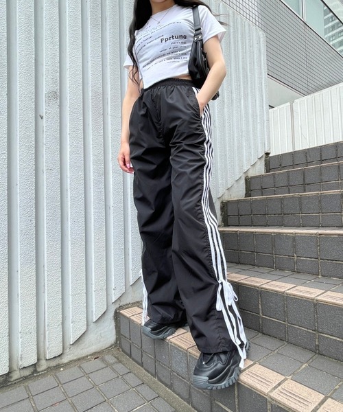 Figments(フィグメンツ)の「リボンライントラックパンツ(その他パンツ・レディース・ブラック・FREE)」の5枚目の写真
