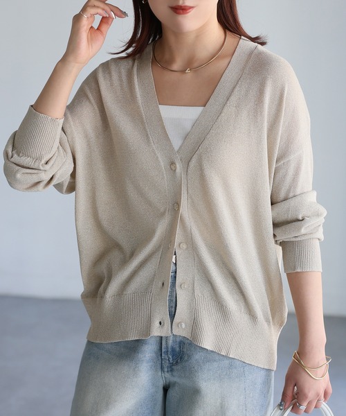 Riberry（リベリー）の「Vネックシアーカーディガン【ラメ/無地】（カーディガン/ボレロ・レディース・グレー/ブラック/ベージュ/ホワイト/モカ・FREE）」の12枚目の写真