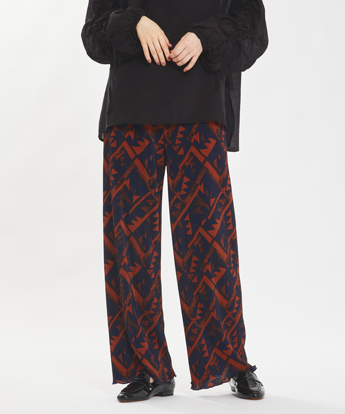 abahouse mavie(アバハウスマヴィ)の「【ロングセラー!】クリスタルプリーツイージーパンツ(その他パンツ・レディース・グリーン系その他/モカ/ブラウン系その他/ストライプ・フリー)」の16枚目の写真