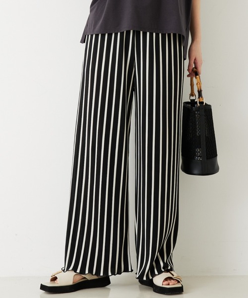 abahouse mavie(アバハウスマヴィ)の「【ロングセラー!】クリスタルプリーツイージーパンツ(その他パンツ・レディース・グリーン系その他/モカ/ブラウン系その他/ストライプ・フリー)」の1枚目の写真