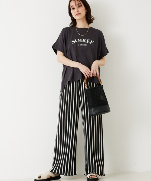 abahouse mavie(アバハウスマヴィ)の「【ロングセラー!】クリスタルプリーツイージーパンツ(その他パンツ・レディース・グリーン系その他/モカ/ブラウン系その他/ストライプ・フリー)」の22枚目の写真