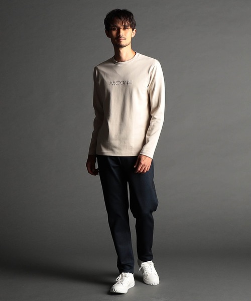 NICOLE CLUB FOR MEN(ニコルクラブフォーメン)の「ロゴ刺繍長袖Tシャツ(Tシャツ/カットソー・メンズ・オフホワイト/アッシュグレー/ブラック/ネイビー・MEDIUM/LARGE/X-LARGE)」の6枚目の写真