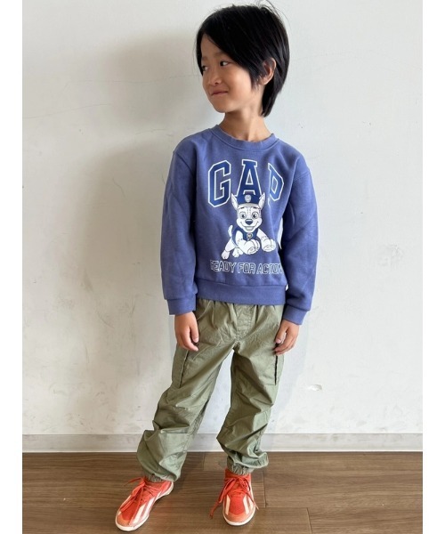 GAP(ギャップ)の「babyGap パウ・パトロール グラフィック スウェット・トレーナー(スウェット・キッズ・ライトグレー/ブルー・90cm/110cm/105cm/95cm/100cm)」の4枚目の写真