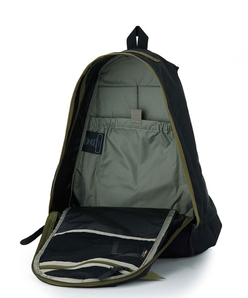 GREGORY(グレゴリー)の「デイパック DAY PACK ブラック/オリーブ(バックパック/リュック・メンズ・ブラック系その他・ONE SIZE)」の8枚目の写真