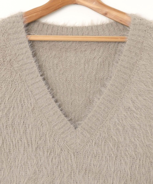 andme（アンドミー）の「【新色追加】起毛フェザーVネックニットベスト（ベスト・レディース・グレー/オフホワイト/ブラック/グレイッシュベージュ/チャコールグレー・F(M)）」の21枚目の写真