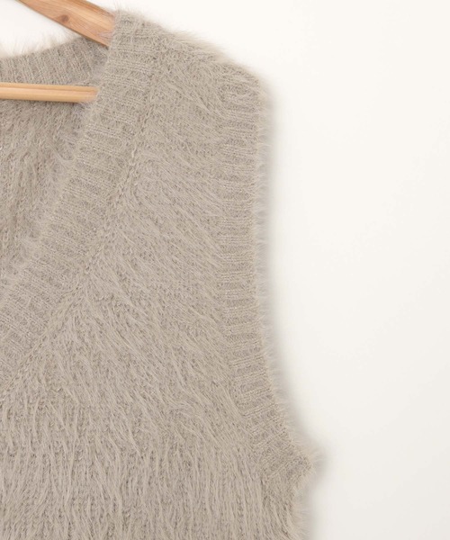 andme（アンドミー）の「【新色追加】起毛フェザーVネックニットベスト（ベスト・レディース・グレー/オフホワイト/ブラック/グレイッシュベージュ/チャコールグレー・F(M)）」の19枚目の写真