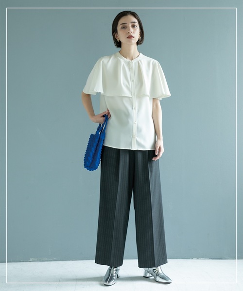 OPAQUE.CLIP(オペークドットクリップ)の「ケープ風ブラウス【洗濯機洗い可】(シャツ/ブラウス・レディース・オフホワイト/グリーン系/ネイビー・38/40/42)」の8枚目の写真