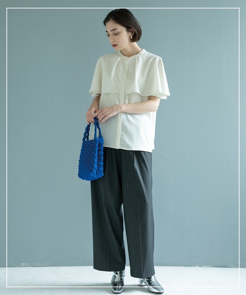 OPAQUE.CLIP(オペークドットクリップ)の「ケープ風ブラウス【洗濯機洗い可】(シャツ/ブラウス・レディース・オフホワイト/グリーン系/ネイビー・38/40/42)」の9枚目の写真