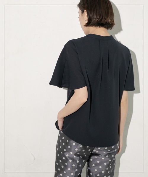 OPAQUE.CLIP(オペークドットクリップ)の「ケープ風ブラウス【洗濯機洗い可】(シャツ/ブラウス・レディース・オフホワイト/グリーン系/ネイビー・38/40/42)」の22枚目の写真